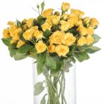 Buque de mini rosa spray amarela com 10 hastes - yellowbabe